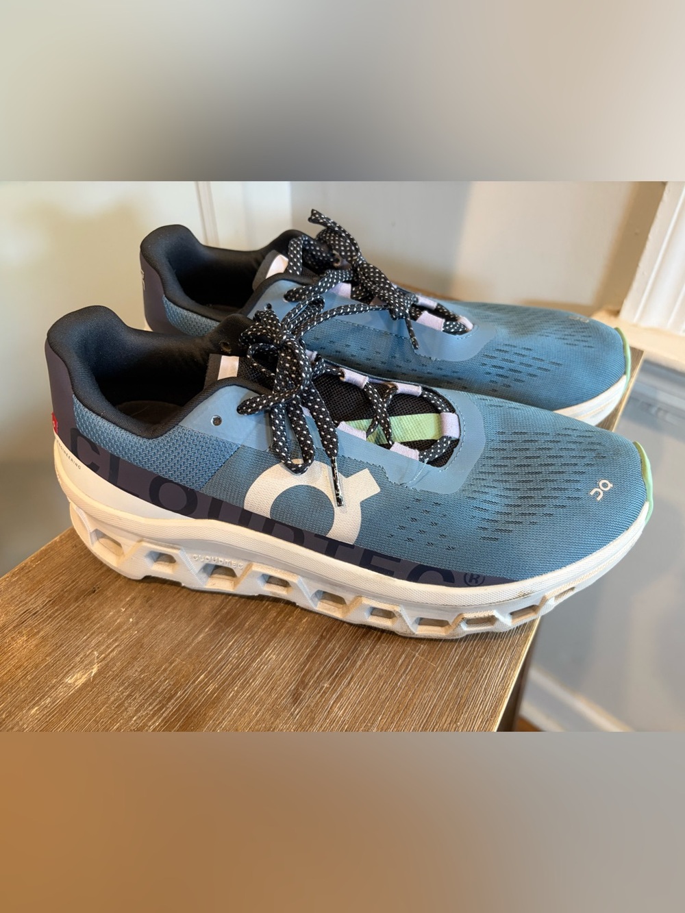 On Running
CLOUDMONSTER DUST VAPOR running sneakers women’s size 10